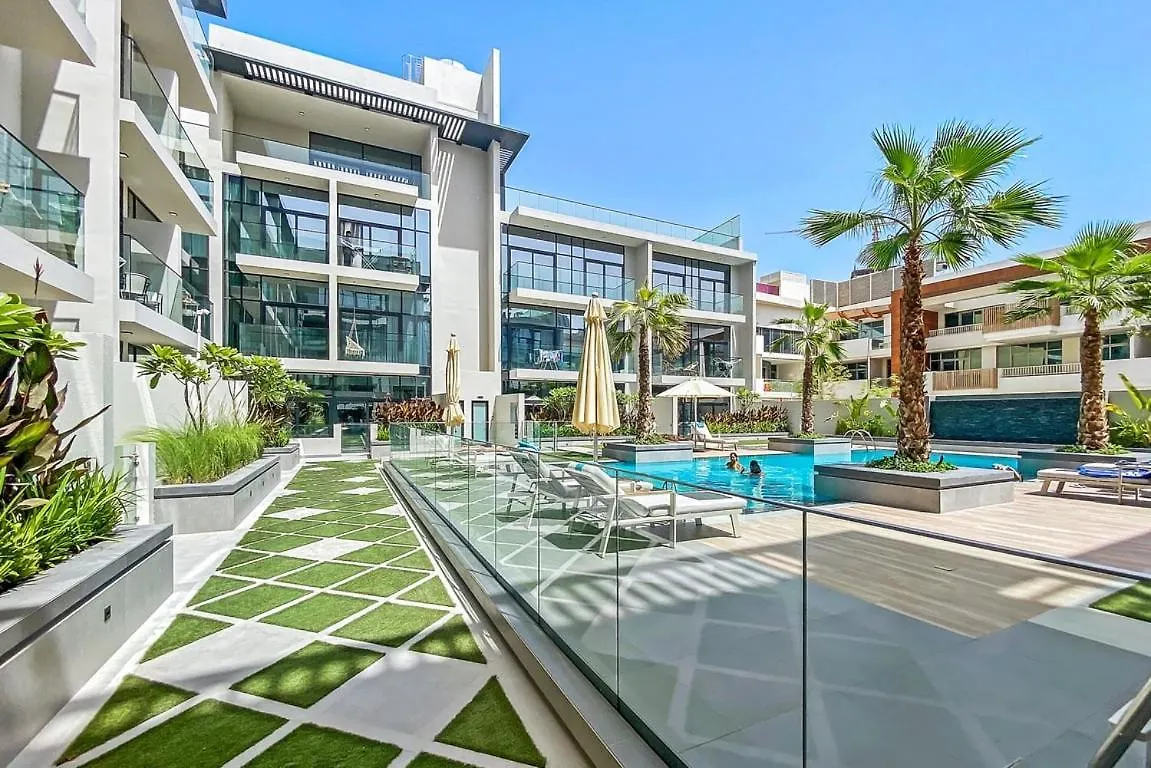 Stylish Stay In The Heart Of Jvc Dubai Apartment